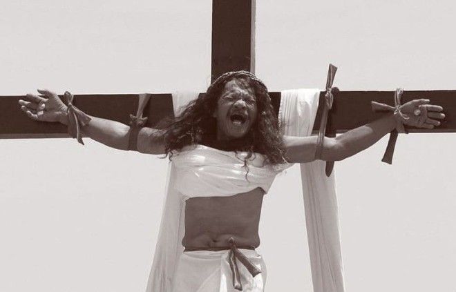 11 Ритуал распятия Филиппины Фестиваль азия странность