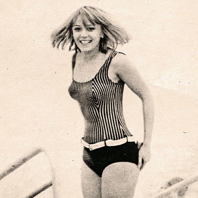 Да здравствует лето Винтажные фото знаменитых красавиц на пляже