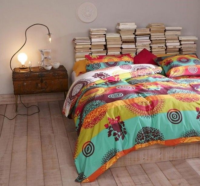 Изголовье кровати своими руками из книг 