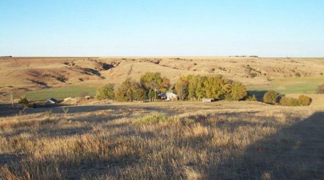 Кертис США Здесь, на просторах Небраски свой рай может построить каждый — и это не пустые слова. Муниципалитет города предлагает получить землю и средства для возведения дома, а в обмен просит лишь хорошую идею, содействующую развитию инфраструктуры.