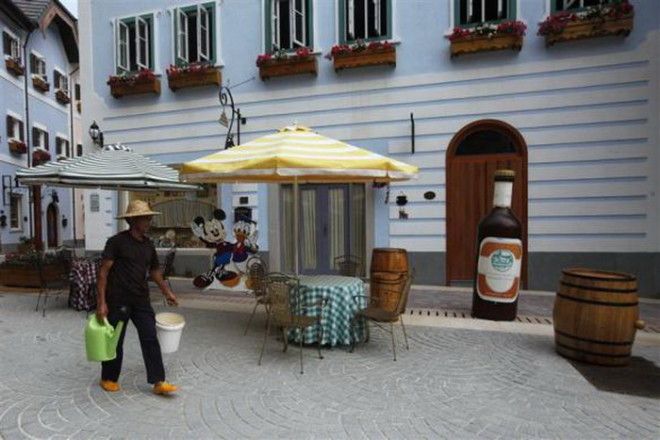 Китайская копия австрийской деревни Гальштат