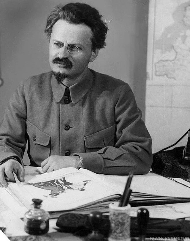 7 эпичных скандалов Сергея Есенина