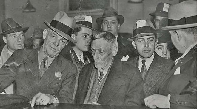 Кровавая полоса Жертвами жестокого палача стали более сотни людей Преступления совершались по всей территории Соединенных Штатов Привлек ли Фиш внимание полиции Ни разу Псих провел в тюрьме уйму времени за рассылку непристойных писем за воровство и другие мелкие преступления Но ни один детектив никогда не связывал тихого мужчину среднего возраста с сексуальными нападениями на детей Скорее всего полиция даже не подозревала о количестве жертв Бруклинский вампир выбирал афроамериканцев сирот и умственно отсталых Это доказывает что свои действия маньяк хорошо продумывал и планировал заранее